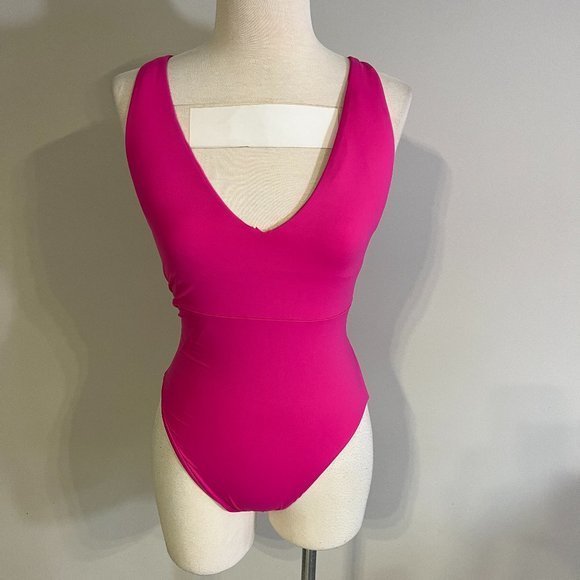 BECCA Color Code Belted One-Piece Swimsuit - Picture 3 of 10